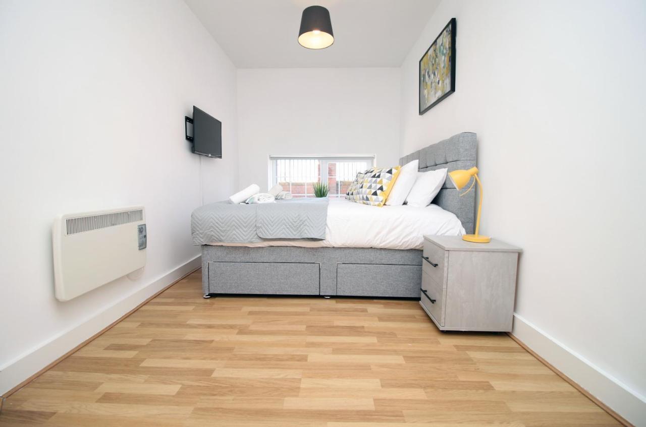 St Thomas Loft Views By Ssw - 2Br, Parking, Sleeps 4, Easy Access To City Centre, Marina, Beach And M4 سوانسي المظهر الخارجي الصورة